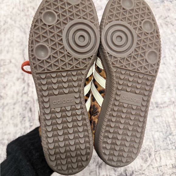 adidas Leopard Print Sneakers with Rust Laces - Picture 4 of 4